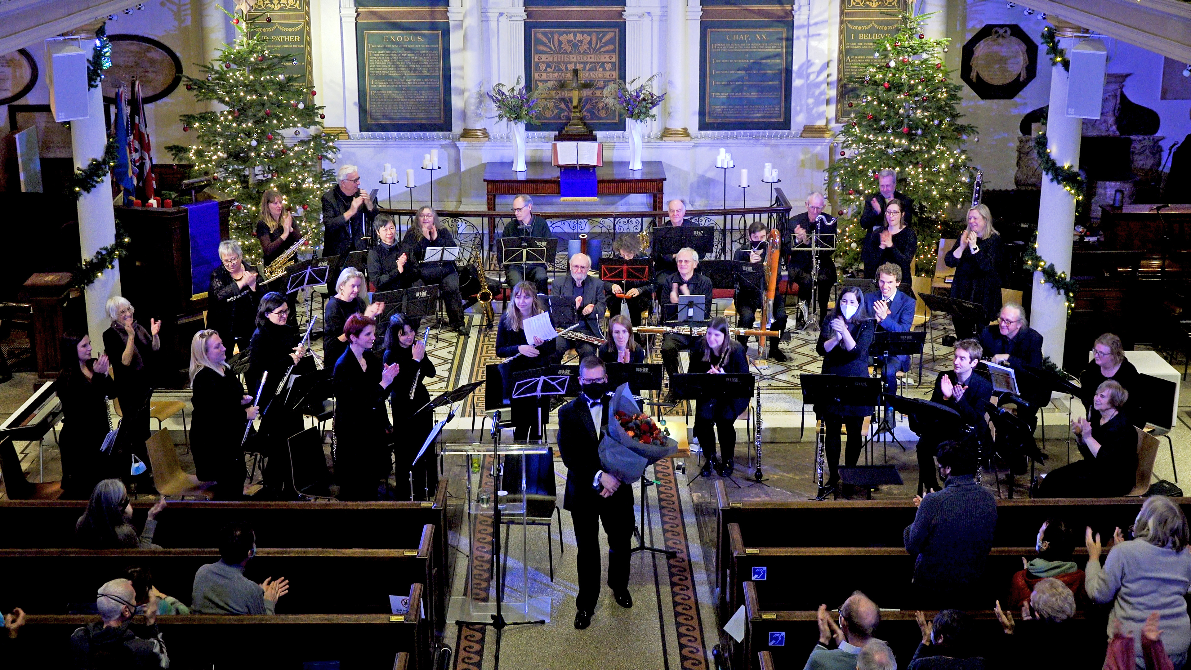 Applause for Shea and BWE at the end of the concert