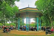 2017 On the bandstand in Victoria Park