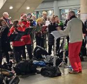 2023 Members of BWE and the Bloomsbury Band playing seasonal music at St Pancras